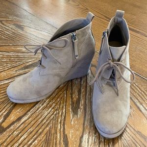 Dolce Vita ankle boots